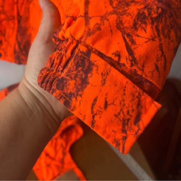 Hunter Hide Orange Camouflage Jacket - Picture 9 of 13